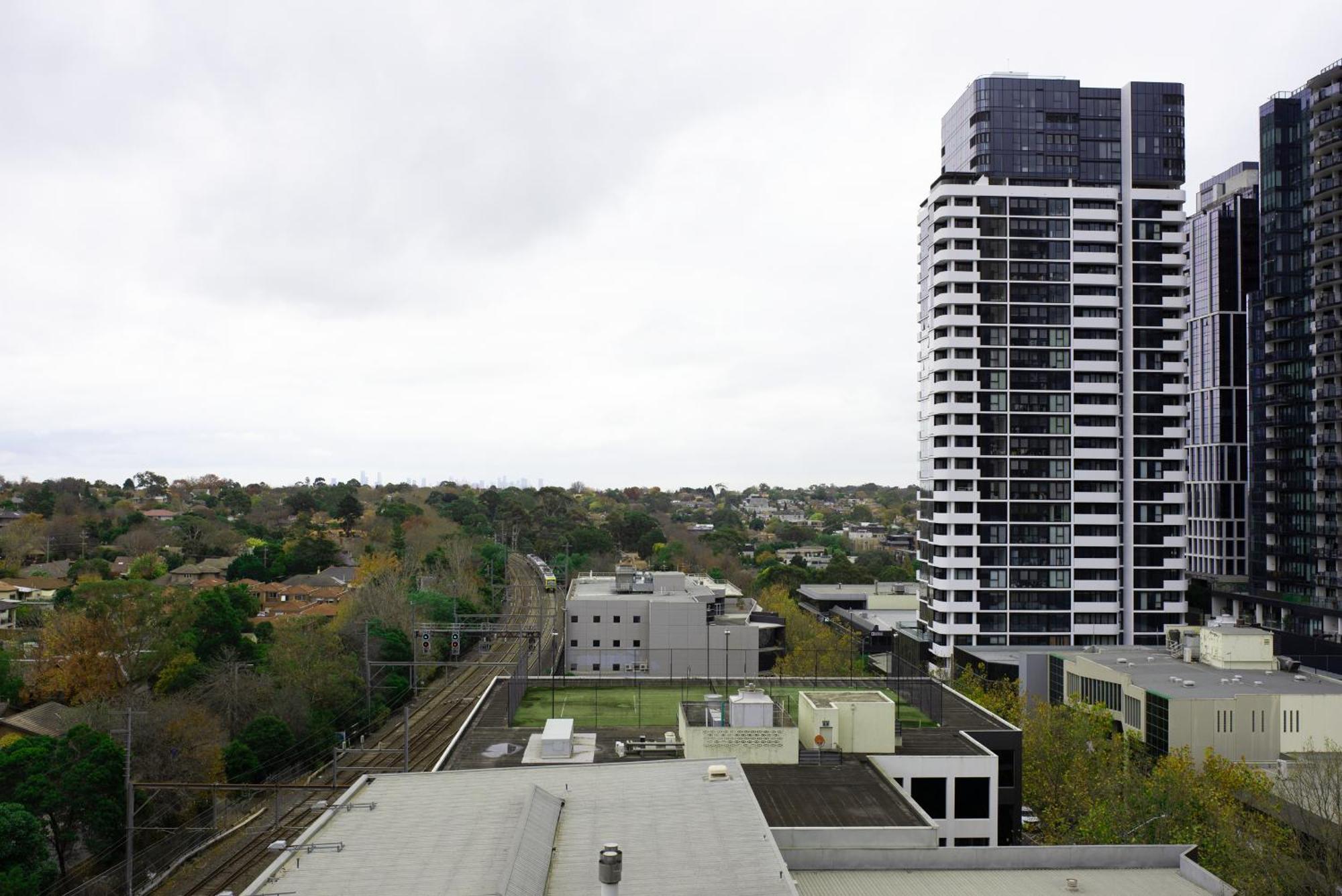 Apartment Next To Public Station, Boxhill Central, 2 Bedrooms, Free Parking And Wifi Box Hill Buitenkant foto